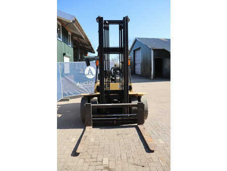 LPG Forklifts 2000  CAT Lift Trucks GP40K (7)