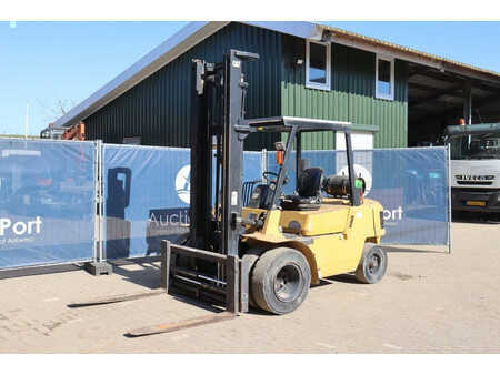 LPG Forklifts 2000  CAT Lift Trucks GP40K (8)