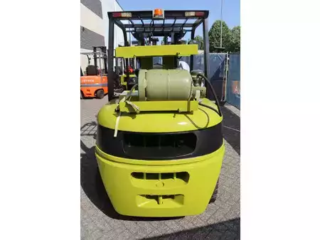Chariots élévateurs GPL 2005  Clark CMP50SL (4)