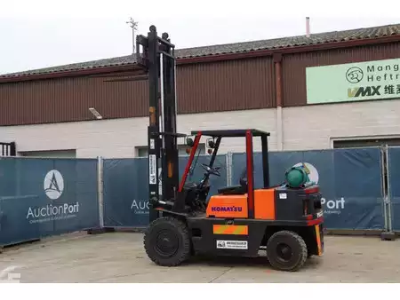 Diesel gaffeltruck - [div]  (38)