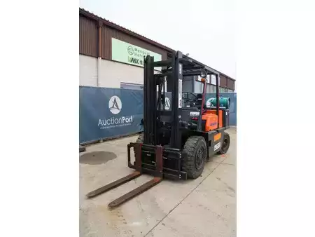 Diesel gaffeltruck - [div]  (9)