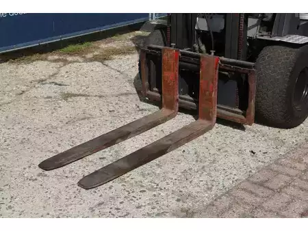 Dieselstapler 2005  Nissan FL01A15 (10)