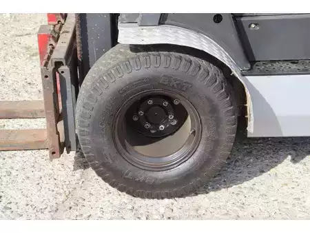 Dieselstapler 2005  Nissan FL01A15 (16)