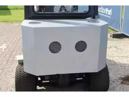 Dieselstapler 2005  Nissan FL01A15 (19)