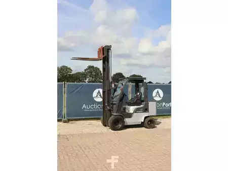 Dieselstapler 2005  Nissan FL01A15 (33)