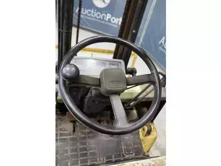 Chariots élévateurs GPL 1992  TCM FG15N17t (27)