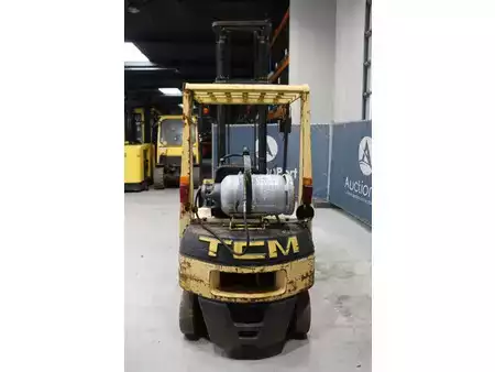 Chariots élévateurs GPL 1992  TCM FG15N17t (5)