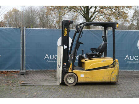 Elektro čtyřkolový VZV 2018  Yale ERP18VT LWB E2136 (1)