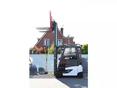 El truck - 4 hjulet 2020  Linde E30HL-01/600 (38)