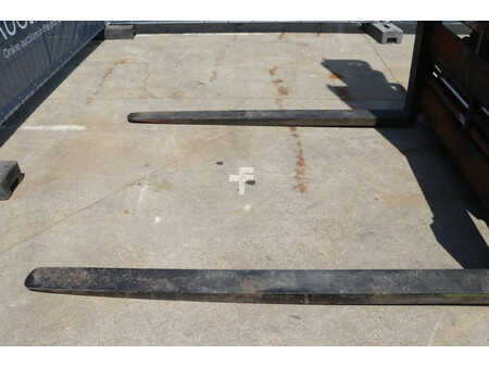 Dieselstapler 1998  Halla HDF70 (12)