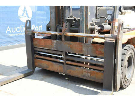 Dieselstapler 1998  Halla HDF70 (13)