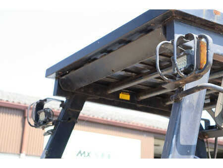 Dieselstapler 1998  Halla HDF70 (14)