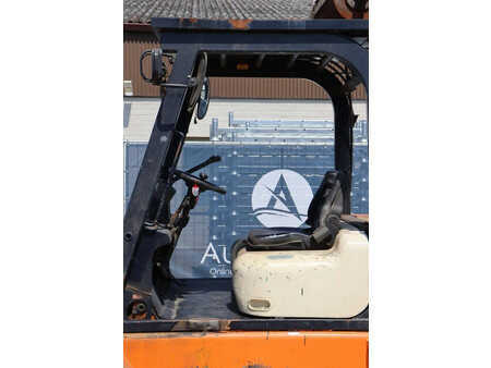 Dieselstapler 1998  Halla HDF70 (22)