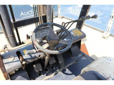 Dieselstapler 1998  Halla HDF70 (24)