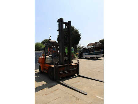 Dieselstapler 1998  Halla HDF70 (7)