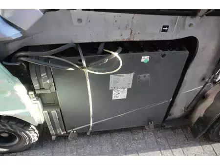 Eléctrica de 4 ruedas - Still RX60-50 (16)