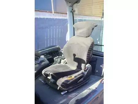 Eléctrica de 4 ruedas - Still RX60-50 (23)