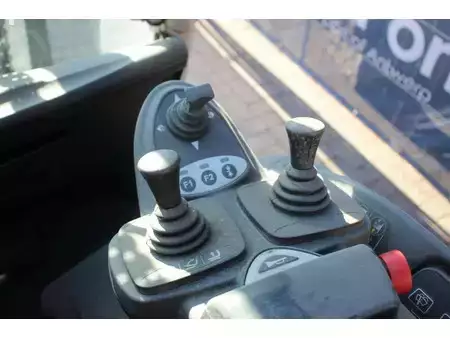 Eléctrica de 4 ruedas - Still RX60-50 (26)