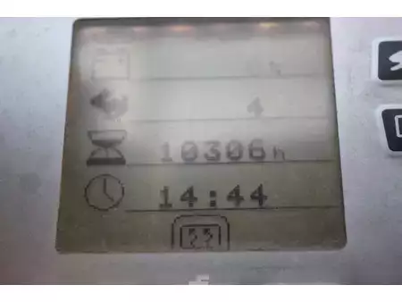 Eléctrica de 4 ruedas - Still RX60-50 (27)