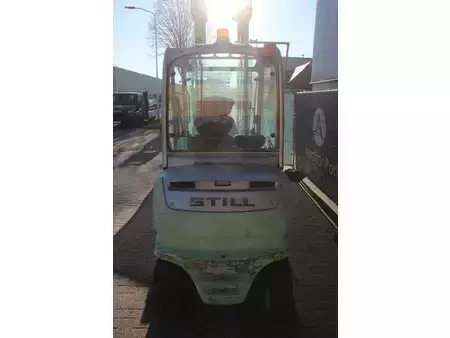 Eléctrica de 4 ruedas - Still RX60-50 (4)