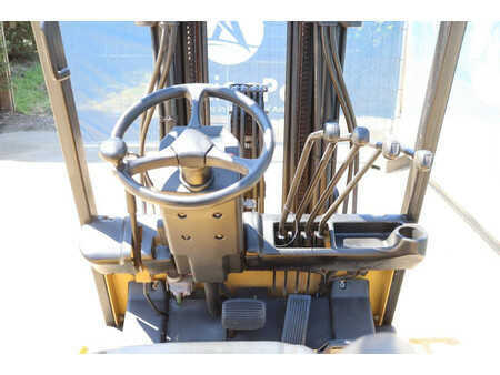 Eléctrica de 4 ruedas 2001  CAT Lift Trucks EP16KT (14)