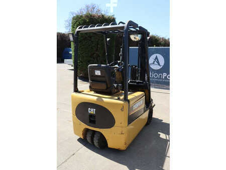 Eléctrica de 4 ruedas 2001  CAT Lift Trucks EP16KT (5)