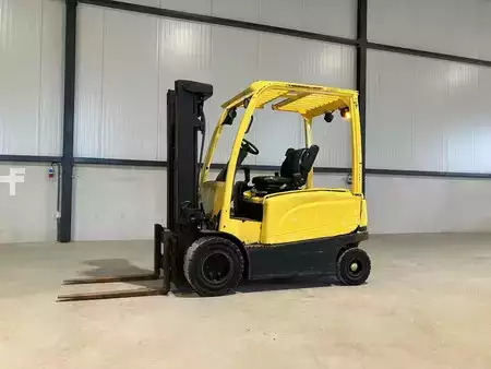 Elektromos 4 kerekű 2017  Hyster J2.5XN (1)
