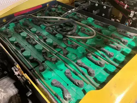 Elektromos 4 kerekű 2017  Hyster J2.5XN (11)