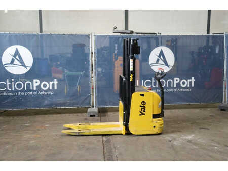 Hochhubwagen 2014  Yale MS12 AC (1)