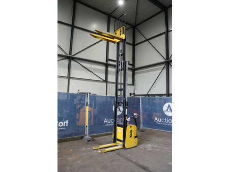 Hochhubwagen 2014  Yale MS12 AC (15)