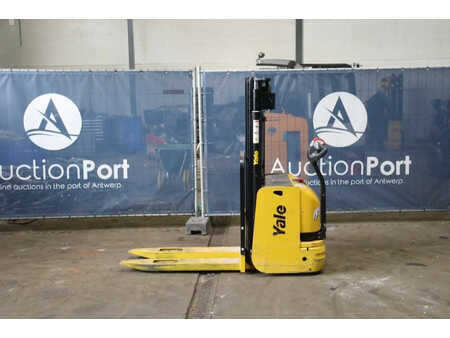 Hochhubwagen 2014  Yale MS12 AC (2)