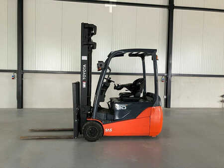 Sähkö - 4 pyör 2014  Toyota 8FBET20 (2)