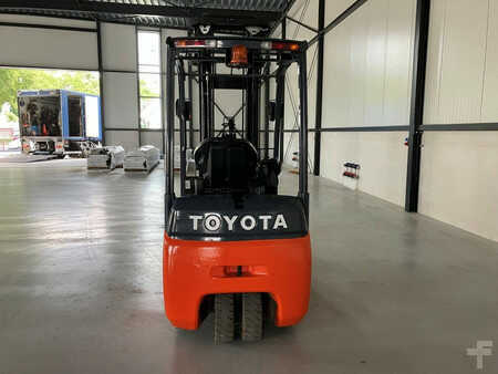 Sähkö - 4 pyör 2014  Toyota 8FBET20 (4)