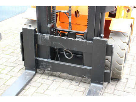 Elektryczne 4-kołowe 2005  Carer R45-NCS (10)