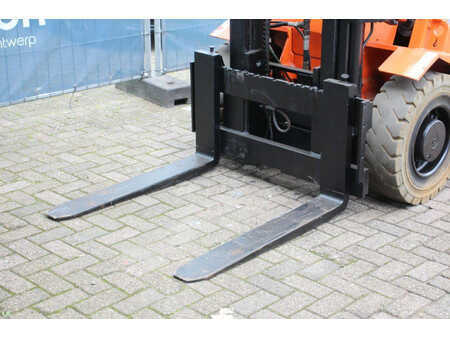 Elektryczne 4-kołowe 2005  Carer R45-NCS (9)