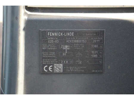 Eléctrica de 4 ruedas 2011  Fenwick E25-03 (14)