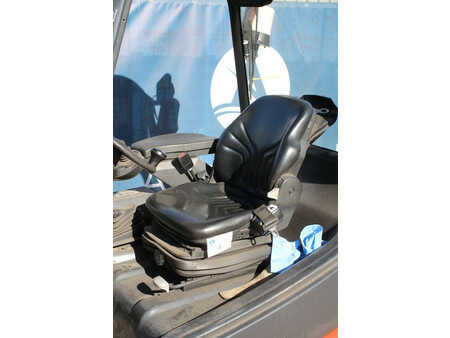 Eléctrica de 4 ruedas 2011  Fenwick E25-03 (25)