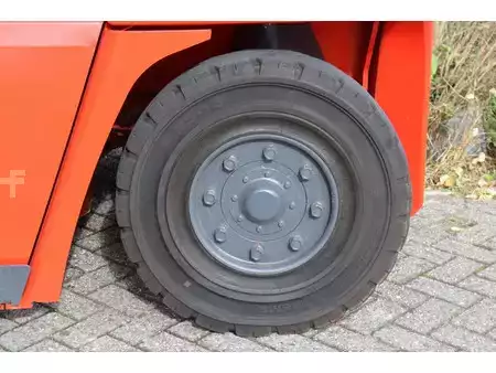 Empilhador diesel 2009  Kalmar DCE80-6 (19)