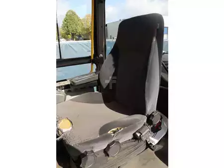 Empilhador diesel 2009  Kalmar DCE80-6 (31)