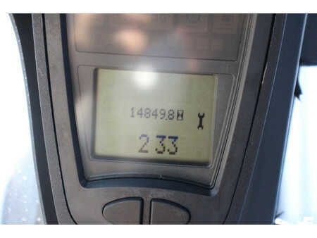 Empilhador a gás 2015  Linde H25T-02 (23)