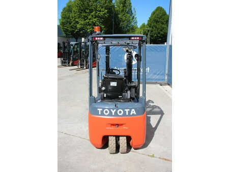 Chariots électriques à 4 roues - Toyota Traigo 15 (4)