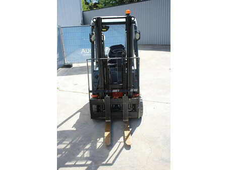 Chariots électriques à 4 roues - Toyota Traigo 15 (7)