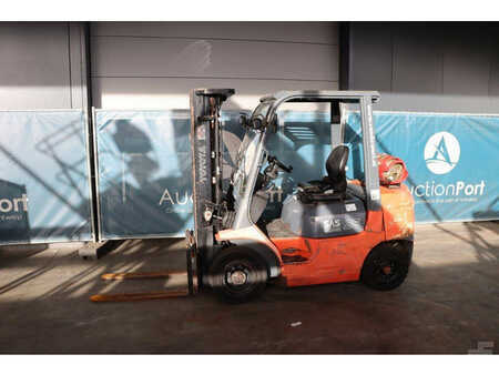 LPG Forklifts 2005  Toyota 42-7FGF25 (1)