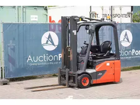 Eléctrica de 4 ruedas 2023  Linde E14-02 (17)