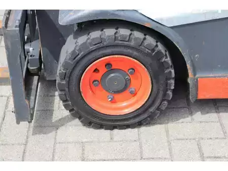Eléctrica de 4 ruedas 2023  Linde E14-02 (22)