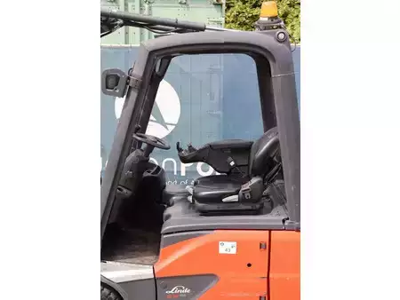 Eléctrica de 4 ruedas 2023  Linde E14-02 (29)