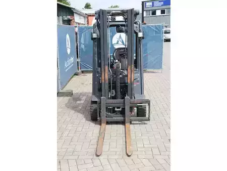 Eléctrica de 4 ruedas 2023  Linde E14-02 (8)