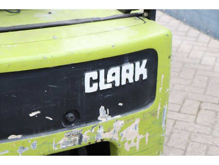 Elektryczne 4-kołowe - Clark CTM16S (14)