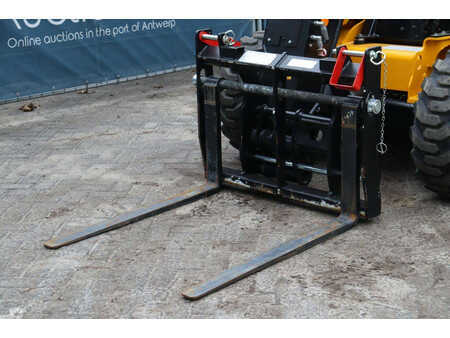 Telescopic forklift rigid 2023  JCB 512-40 (10)