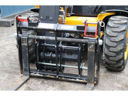 Telescopic forklift rigid 2023  JCB 512-40 (11)